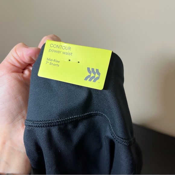 NWT All in Motion Contour Power Waist Mid Rise Shorts - Picture 5 of 11